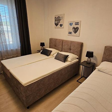 Apartment Milevoj Koromačno Eksteriør bilde